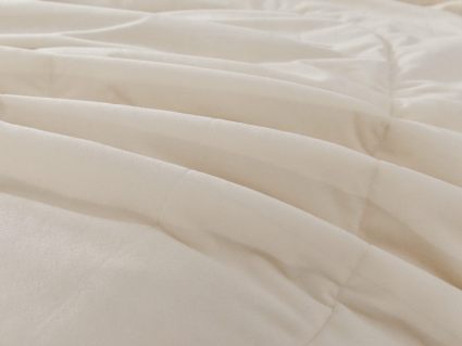 Комплект постельного белья Софи де Марко Энрике (молоко) с одеялом 1,5-спальный